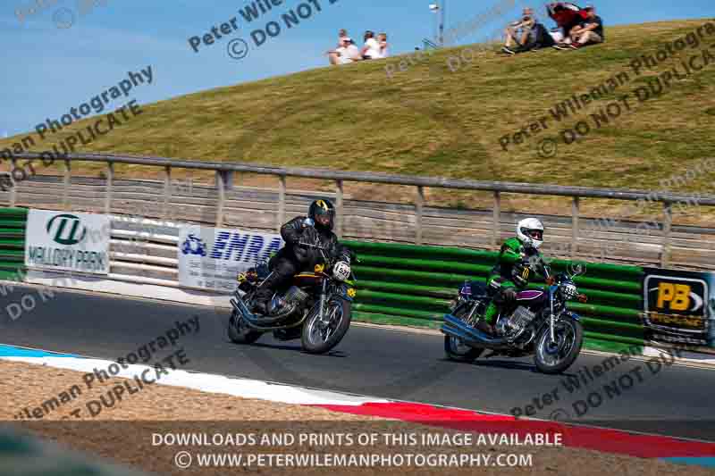 Vintage motorcycle club;eventdigitalimages;mallory park;mallory park trackday photographs;no limits trackdays;peter wileman photography;trackday digital images;trackday photos;vmcc festival 1000 bikes photographs